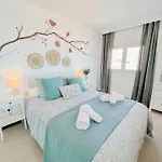Beautiful Sea Views Pool & Apartament